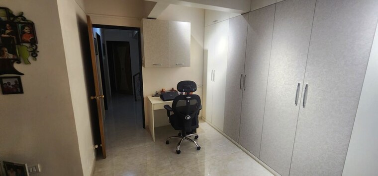 Other, thane west 4 Bedroom 1755 Sq.Ft. Penthouse In Thane West Thane 10542227