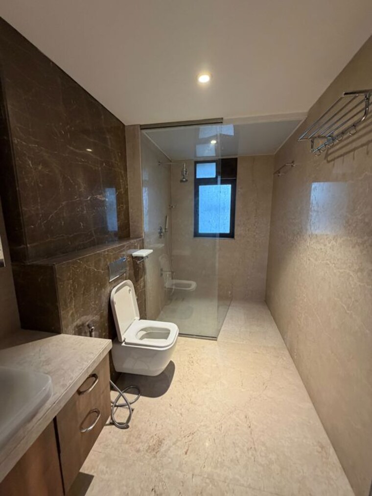 Attached Bathroom, sunteck-signia-isles 4 Bedroom 3200 Sq.Ft. Apartment In Bandra Kurla Complex Mumbai 10542474