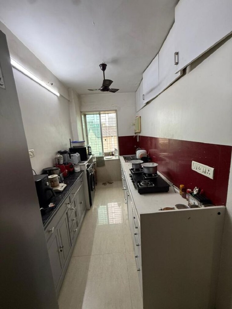 Kitchen, bandra west 2 Bedroom 700 Sq.Ft. Apartment In Bandra West Mumbai 10542504