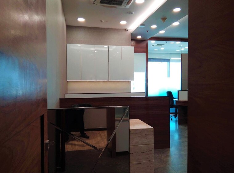 Team Area, rnt marg Commercial Office Space 1700 Sq.Ft. In Rnt Marg Indore 10542521