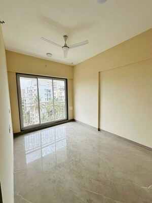 2 BHK Apartment For Sale in Satra One, Goregaon West