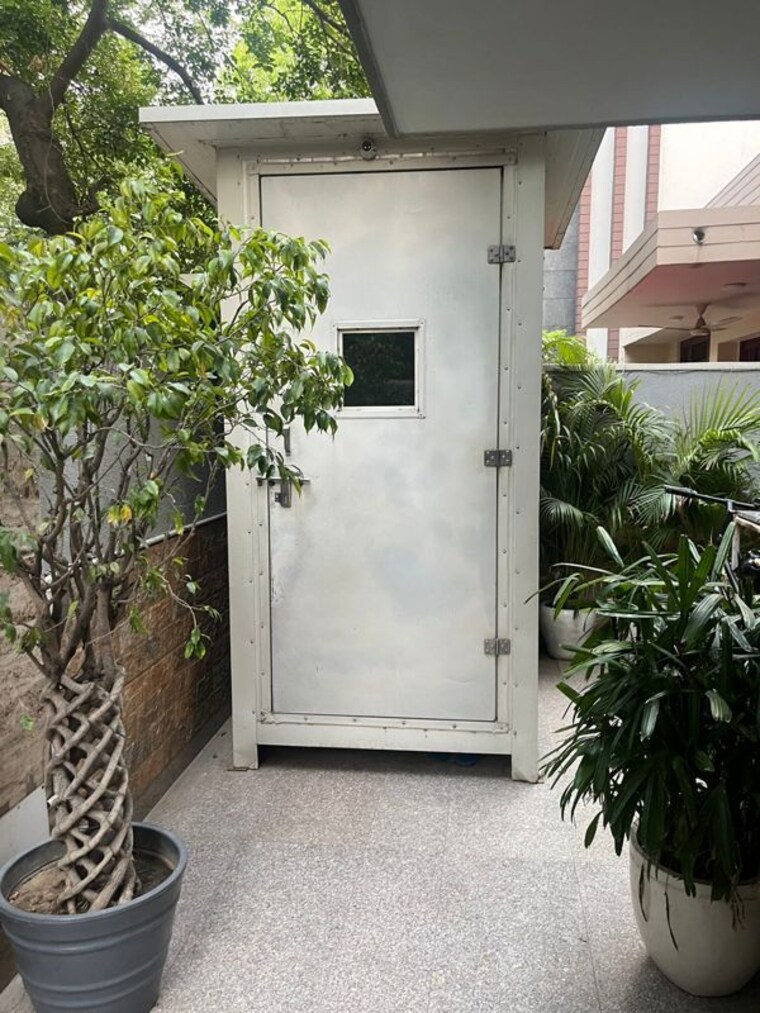 Balcony, godrej-south-estate-okhla 1 Bedroom 1953 Sq.Ft. Apartment In Okhla Delhi 10542529