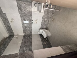 Team Area in 1 RK Builder Floor at Sector 18 – for Rent