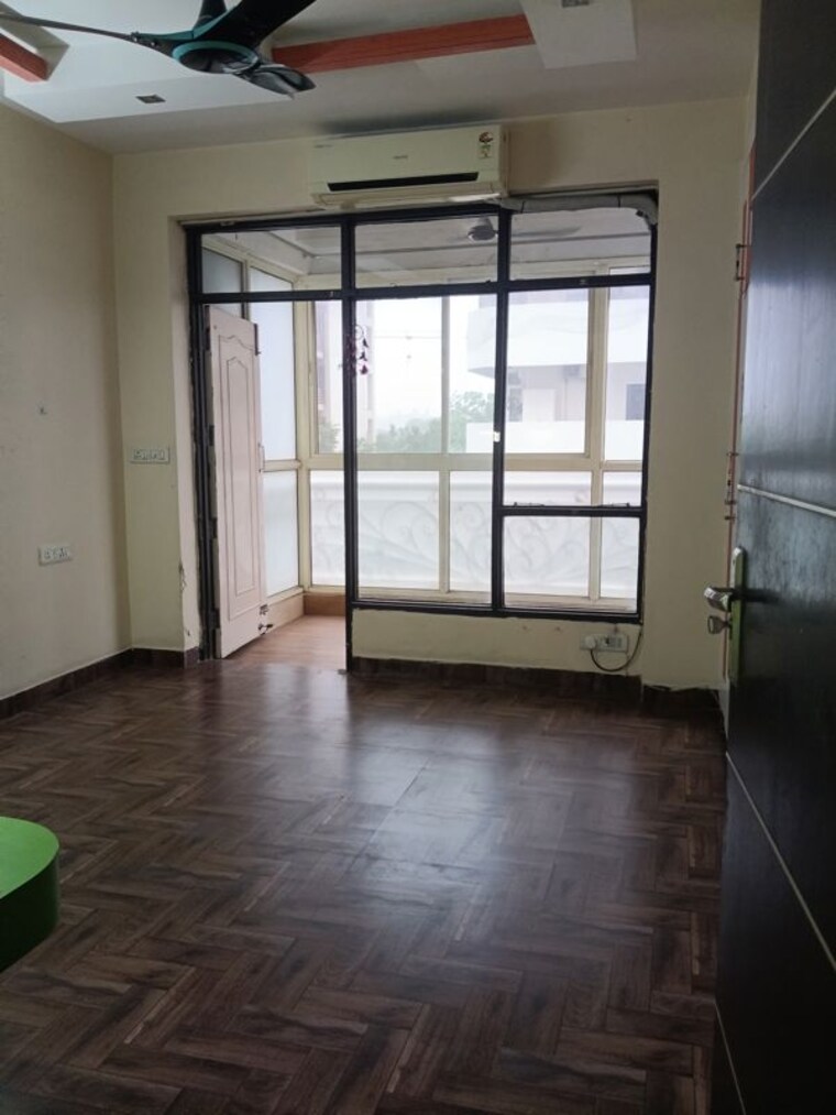 Room, the-rama-apartment 4 Bedroom 2650 Sq.Ft. Apartment In Sector 43 Gurgaon 10542562