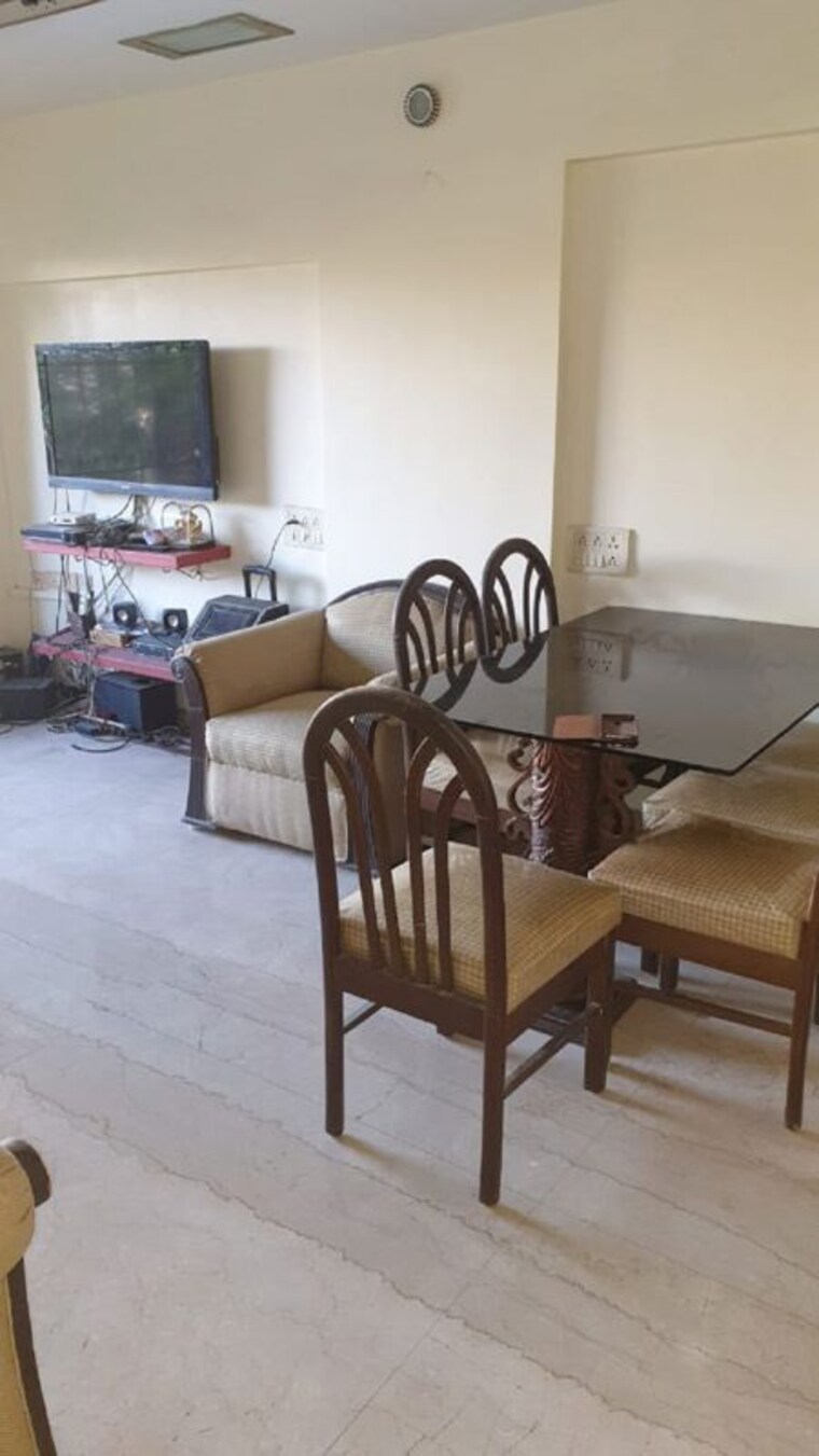Living Room, santacruz west 2 Bedroom 700 Sq.Ft. Apartment In Santacruz West Mumbai 10542555