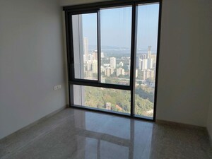 Room in 2 BHK Apartment at Piramal Mahalaxmi, Mahalaxmi – for Rent