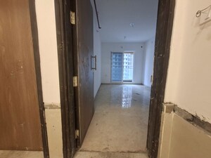 2 BHK Apartment – Entrance View at Dosti Tulip, Balkum Pada - for Sale