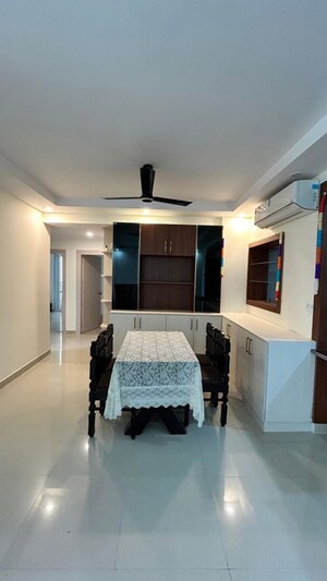 Team Area in 3 BHK Apartment at Sector 19b Dwarka – for Rent
