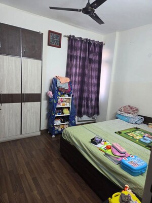 Bedroom in 2.5 BHK Apartment at BPTP Spacio, Sector 37d – for Rent