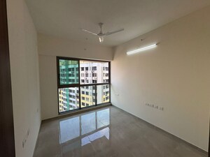 Room in 2 BHK Apartment at Sheth Auris Bliss, Malad West – for Rent