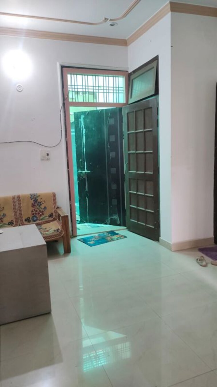 Room, gomti nagar 2.5 Bedroom 1200 Sq.Ft. Independent House In Gomti Nagar Lucknow 10542587