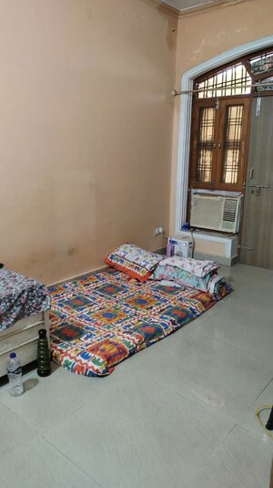 Bedroom in 2.5 BHK Independent House at Gomti Nagar – for Rent
