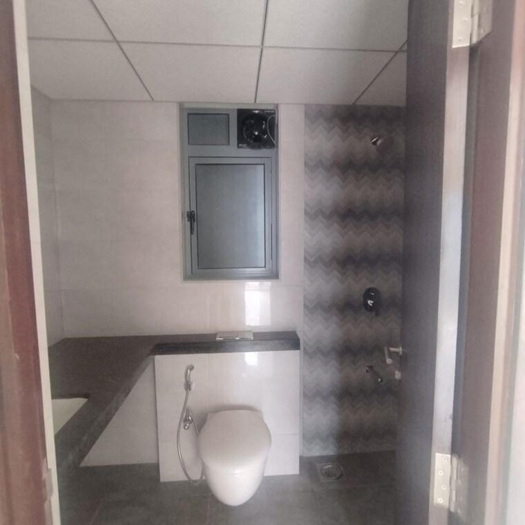 Bathroom, kalpataru-elitus 3 Bedroom 1054 Sq.Ft. Apartment In Mulund West Mumbai 10542613