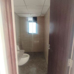 Bathroom in 3 BHK Apartment at Kalpataru Elitus, Mulund West – for Sale