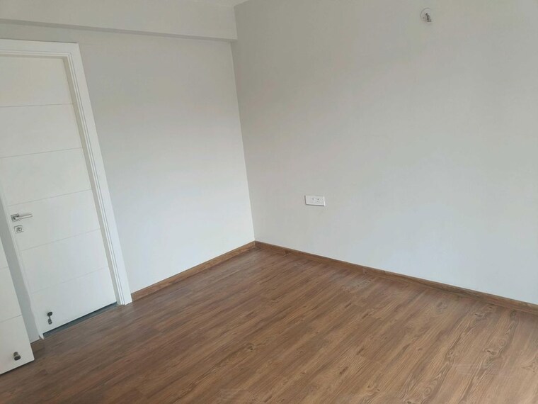 Room, emaar-emerald-floors 4 Bedroom 1975 Sq.Ft. Apartment In Sector 65 Gurgaon 10542612