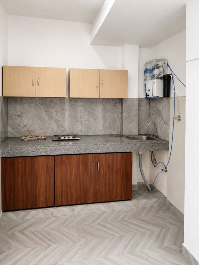 Kitchen, sector 52a 1 RK 350 Sq.Ft. Builder Floor In Sector 52a Gurgaon 10542649