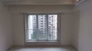 Room in 2 BHK Apartment at Navratna Apartment, Santacruz East – for Rent