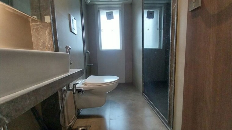 Bathroom, navratna-apartment 2 Bedroom 800 Sq.Ft. Apartment In Santacruz East Mumbai 10542666