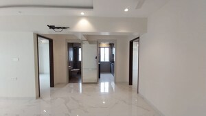 2 BHK Apartment For Rent in Navratna Apartment, Santacruz East