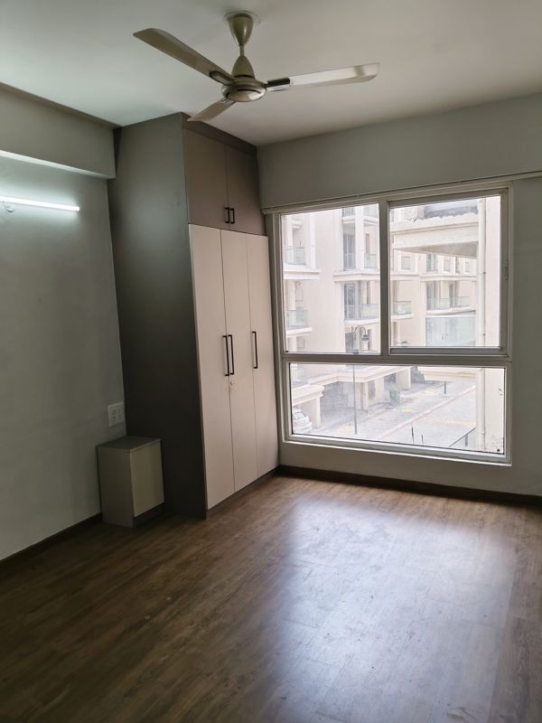 2 BHK + Extra Room 1100 Sq.Ft. Apartment in Signature Global City