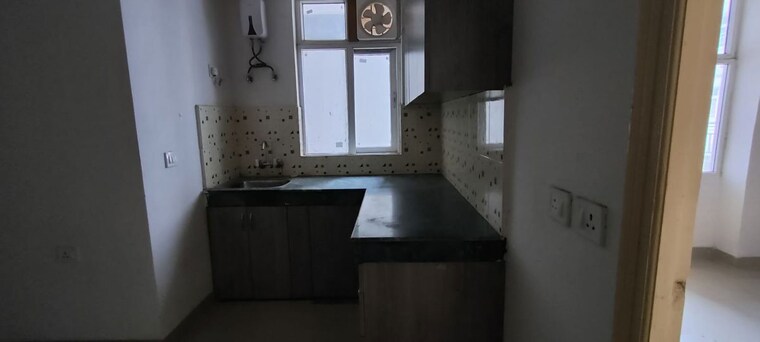 Kitchen, zara-rossa 2 Bedroom 539 Sq.Ft. Apartment In Sector 112 Gurgaon 10542660