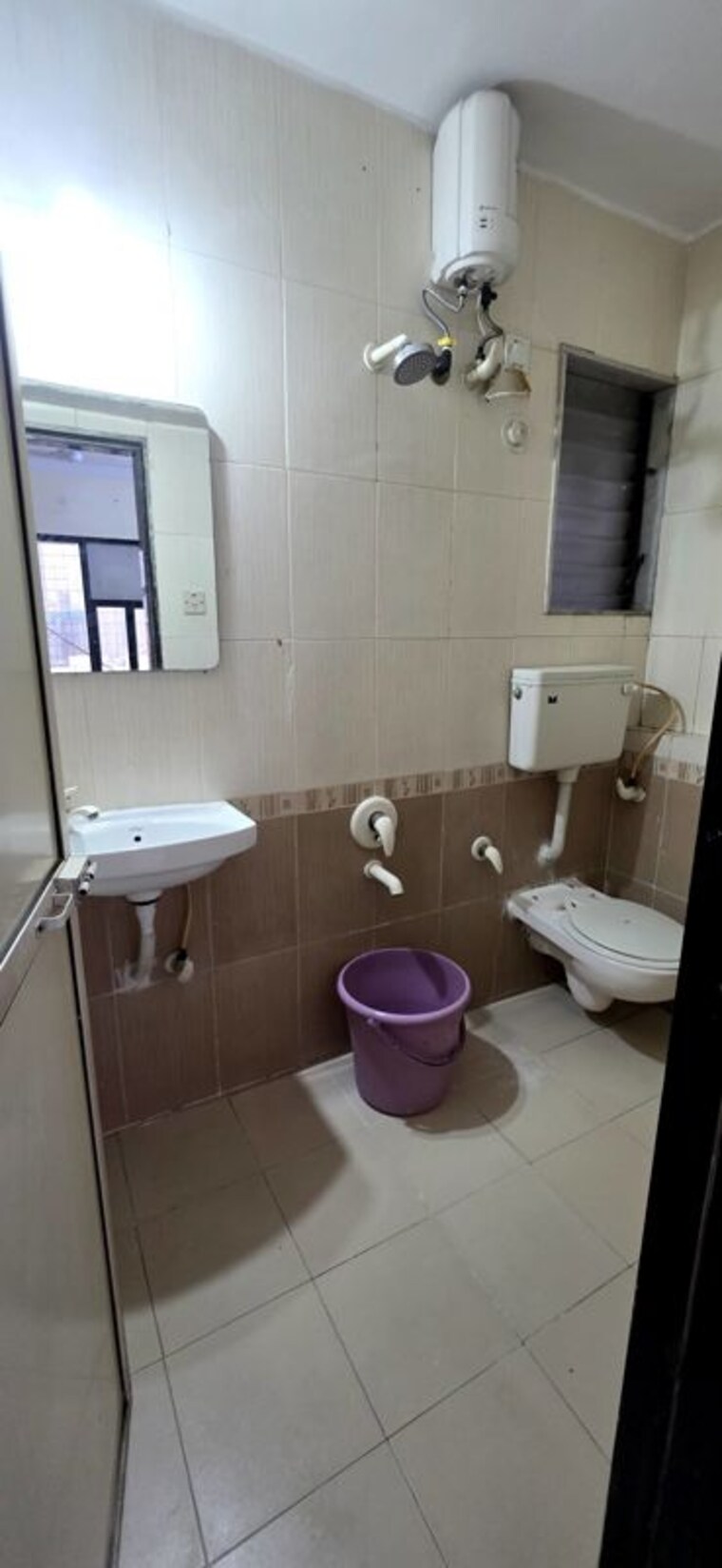 Team Area, dheeraj-solitaire 1 Bedroom 480 Sq.Ft. Apartment In Malad West Mumbai 10542693