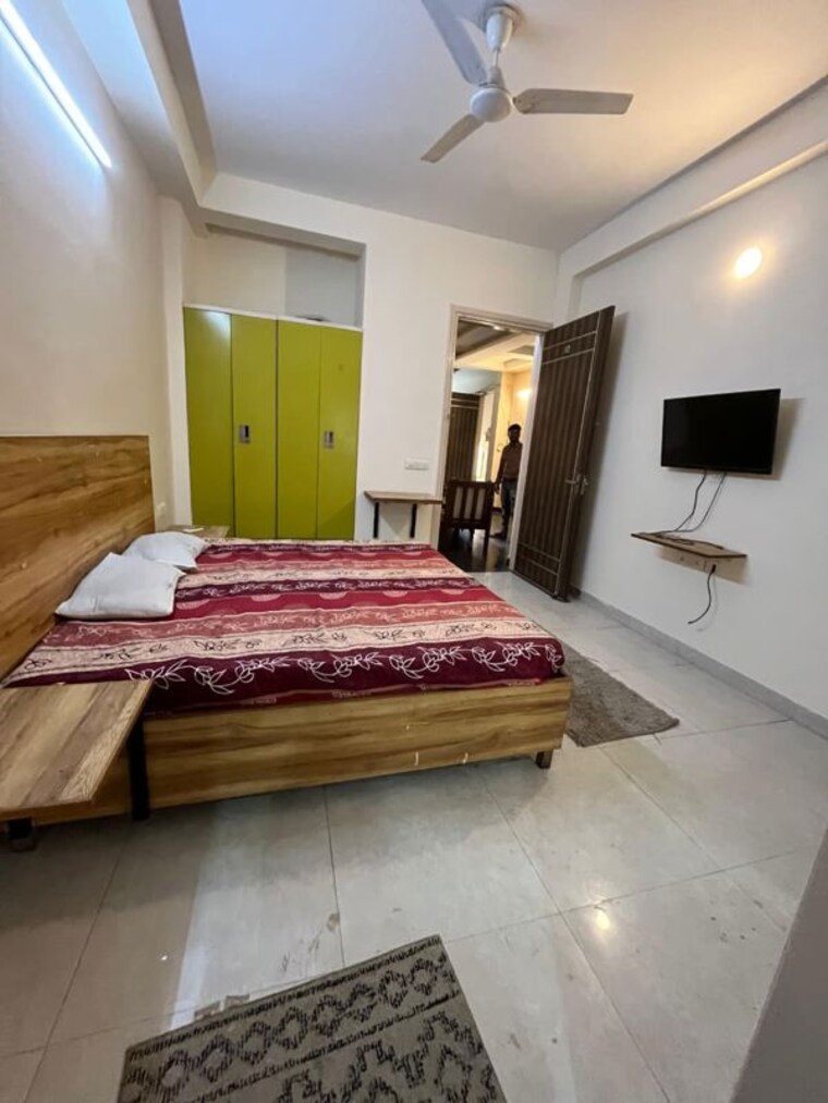 Bedroom, sector 40 3 Bedroom 2188 Sq.Ft. Builder Floor In Sector 40 Gurgaon 10542707
