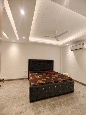 Bedroom in 4 BHK Apartment at Saket – for Rent