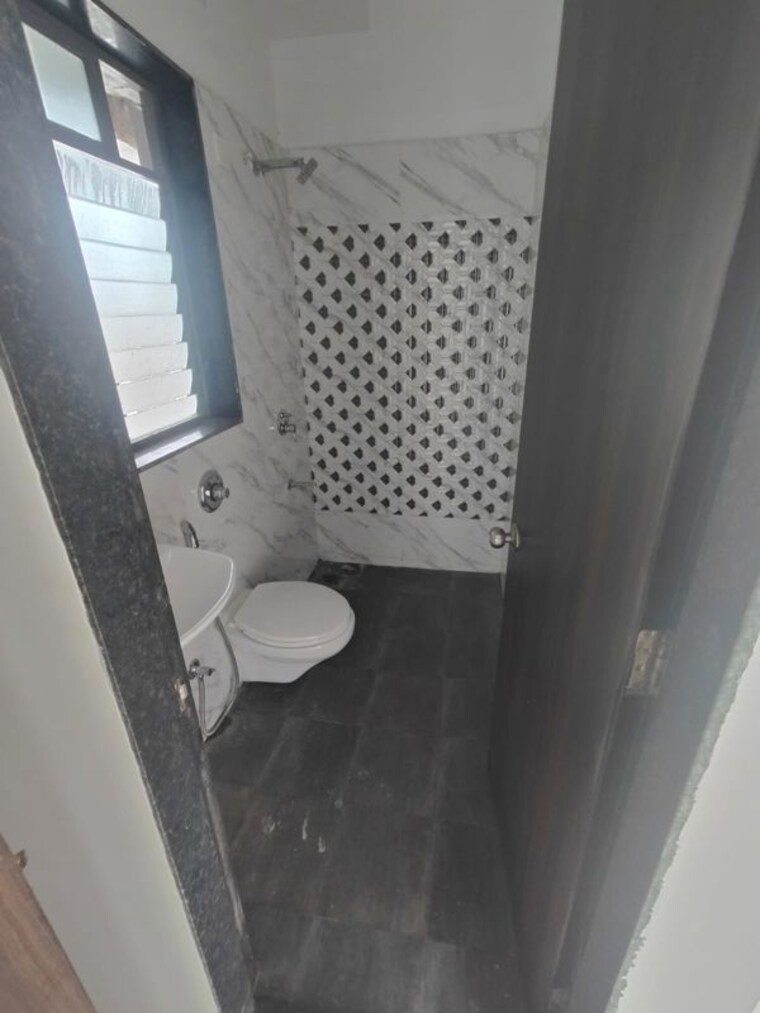 Bathroom, uk-iridium 1 Bedroom 410 Sq.Ft. Apartment In Kandivali East Mumbai 10542714