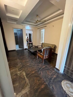 Parking in 3 BHK Builder Floor at Sector 51 – for Rent