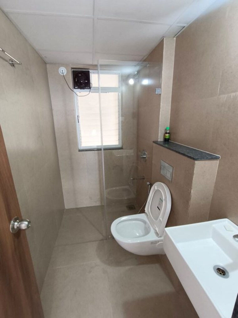 Bathroom, runwal-the-central-park 2 Bedroom 1000 Sq.Ft. Apartment In Chinchwad Pune 10542738