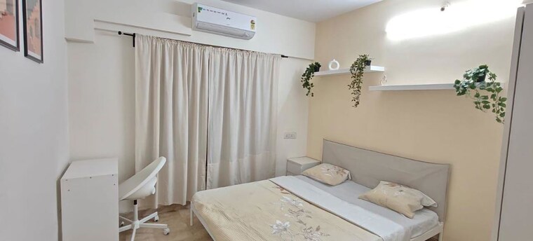 Bedroom, mantri-serene 3 Bedroom 950 Sq.Ft. Apartment In Goregaon East Mumbai 10542779