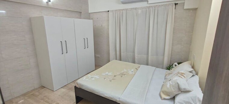 Bedroom, mantri-serene 3 Bedroom 950 Sq.Ft. Apartment In Goregaon East Mumbai 10542779