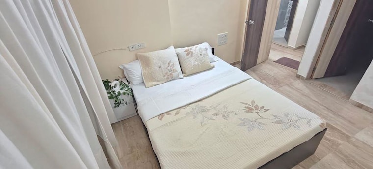 Bedroom, mantri-serene 3 Bedroom 950 Sq.Ft. Apartment In Goregaon East Mumbai 10542779