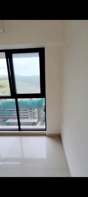 Furnished Amenities in 2 BHK Apartment at Lodha Woods, Kandivali East – for Rent