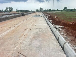   Plot at Ibrahimpatnam – for Sale