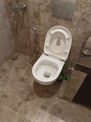 Bathroom in 2.5 BHK Apartment at Tulip Orange, Sector 70 – for Rent