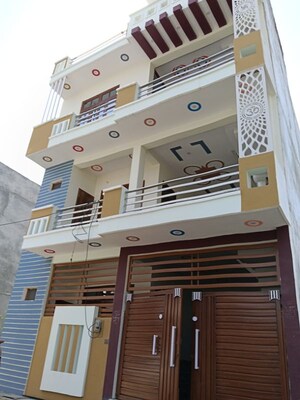 3 BHK Builder Floor For Rent in Telibagh