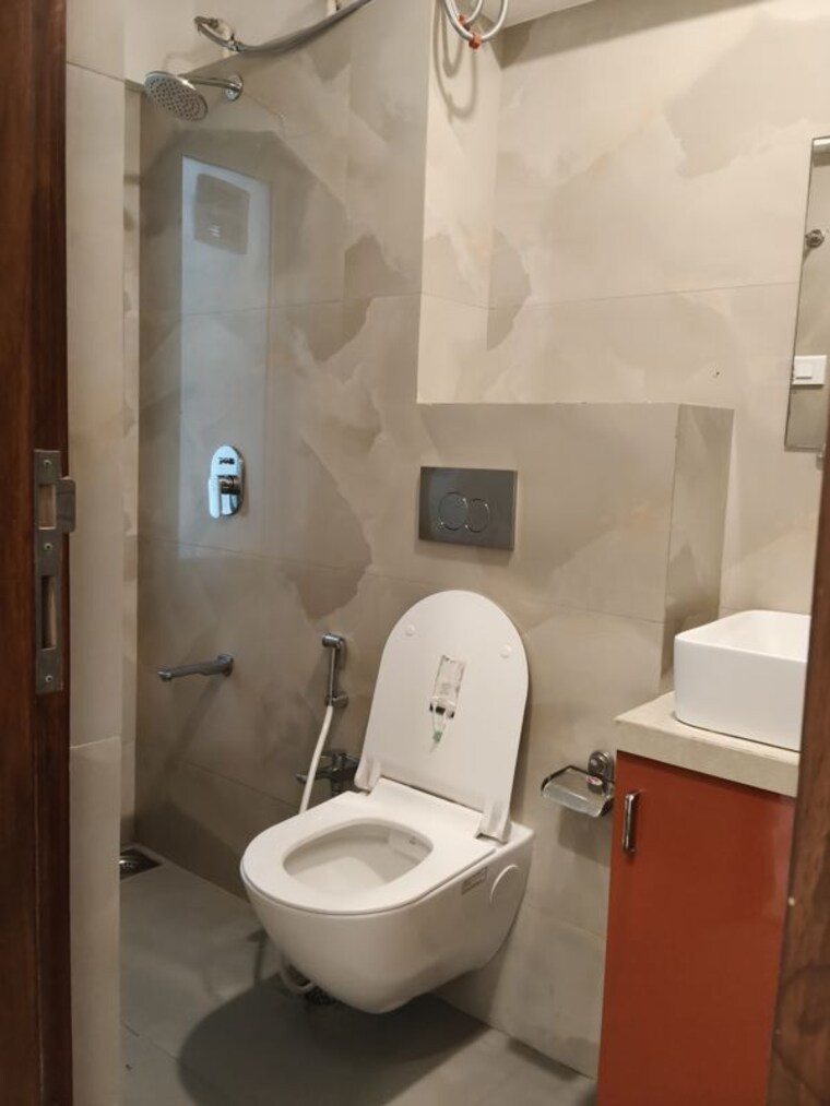 Bathroom, kalina Pg For Girls In Kalina 10542802