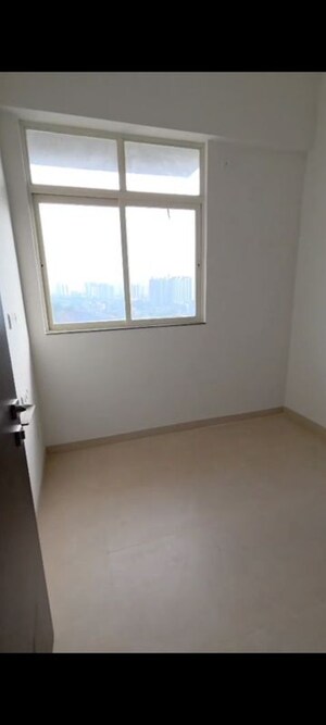 Room in 1 BHK Apartment at Group Satellite Aarambh, Malad East – for Rent