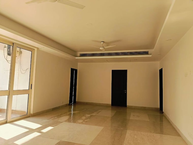 Room, jaypee-greens-kingswood-oriental 5 Bedroom 5600 Sq.Ft. Villa In Sector 128 Noida 10542809