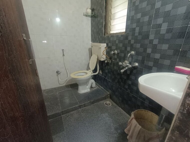 Bathroom, prathmesh-pride-chs 2 Bedroom 1100 Sq.Ft. Apartment In Ulwe Sector 19 Navi Mumbai 10542551