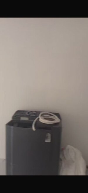 Furnished Amenities in 3 BHK Apartment at Anubhav CHS, Mulund West – for Rent