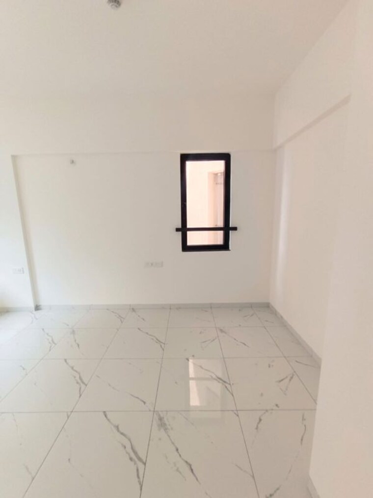 Bathroom, mahindra-nestalgia 2 Bedroom 1000 Sq.Ft. Apartment In Pimpri Pune 10542799
