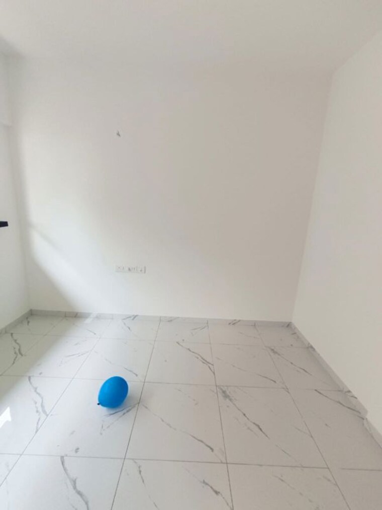Bathroom, mahindra-nestalgia 2 Bedroom 1000 Sq.Ft. Apartment In Pimpri Pune 10542799