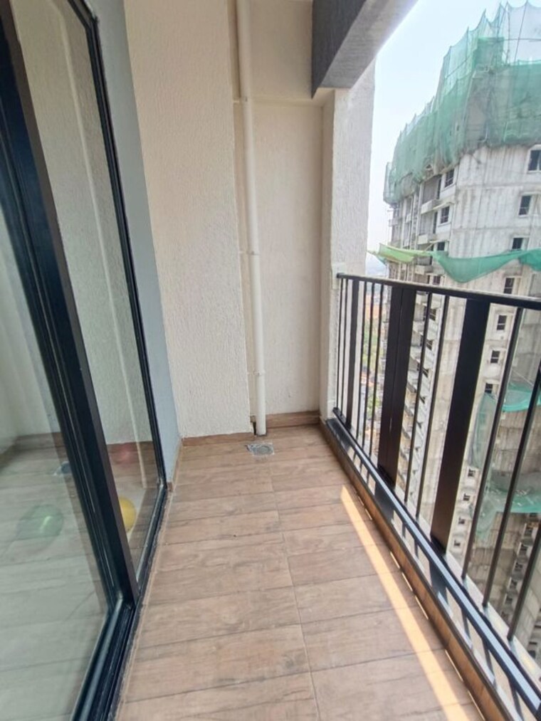 Balcony, mahindra-nestalgia 2 Bedroom 1000 Sq.Ft. Apartment In Pimpri Pune 10542799