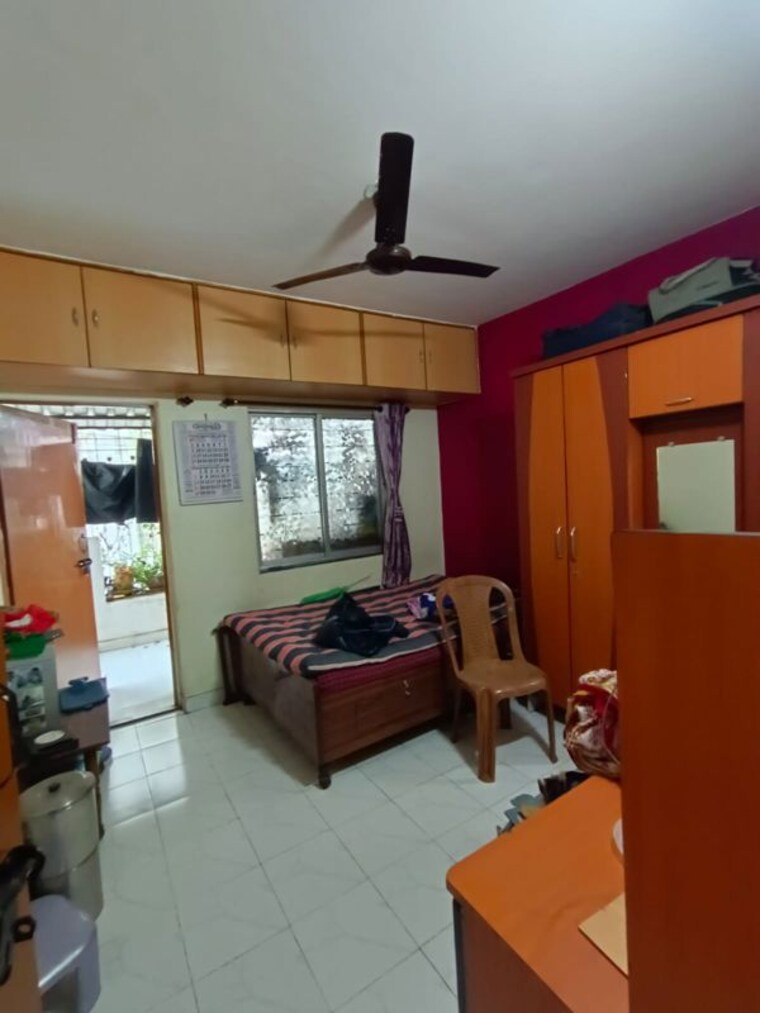 Living Room, kute-vrundavan-society 2 Bedroom 1000 Sq.Ft. Apartment In Akurdi Pune 10542840