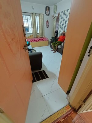Team Area in 2 BHK Apartment at Kute Vrundavan Society, Akurdi – for Rent