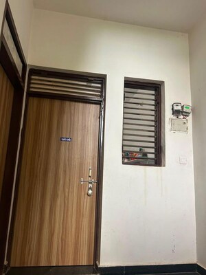 Furnished Amenities in 1.5 BHK Independent House at Chaudhary Digamber Singh Nagar – for Rent