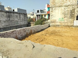  Plot For Sale in Maruti Kunj